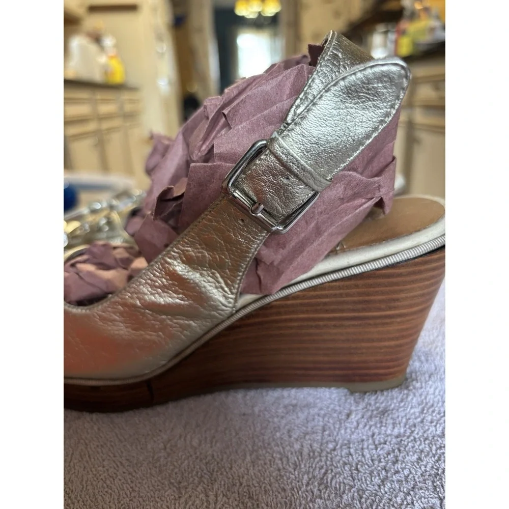 Sperry Top Sider Women's‎ Metallic Gold Wedge Heel 3.25